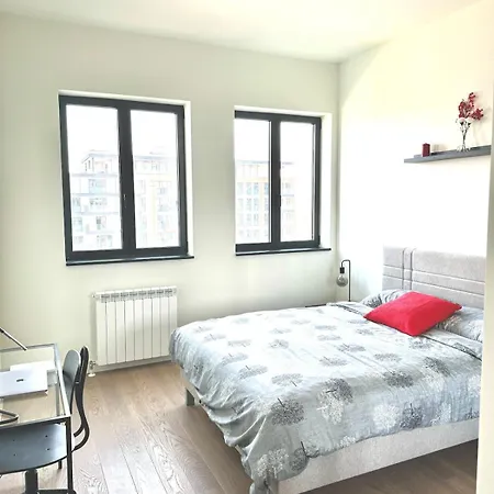 Waterfront - Steps To Galerija Shopping Mall