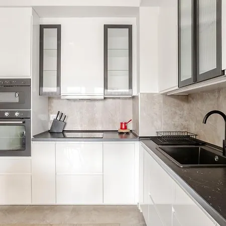 Waterfront - Steps To Galerija Shopping Mall * Belgrad