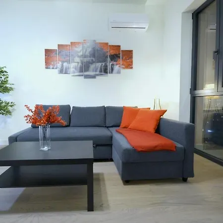 Waterfront - Steps To Galerija Shopping Mall Apartmán *