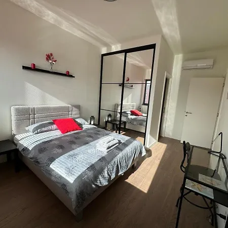 Waterfront - Steps To Galerija Shopping Mall Apartmán Bělehrad